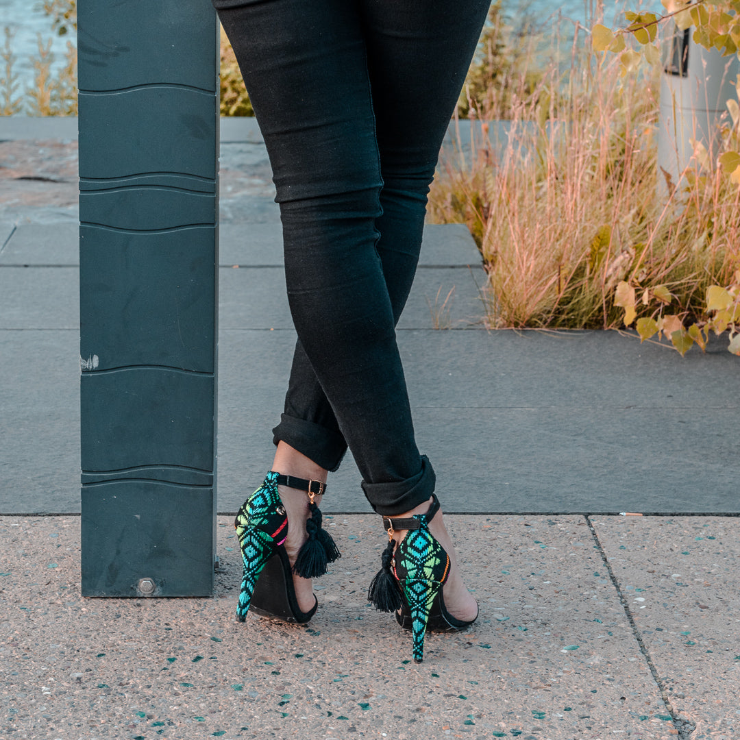Mexican Heels Black Embroidered 6