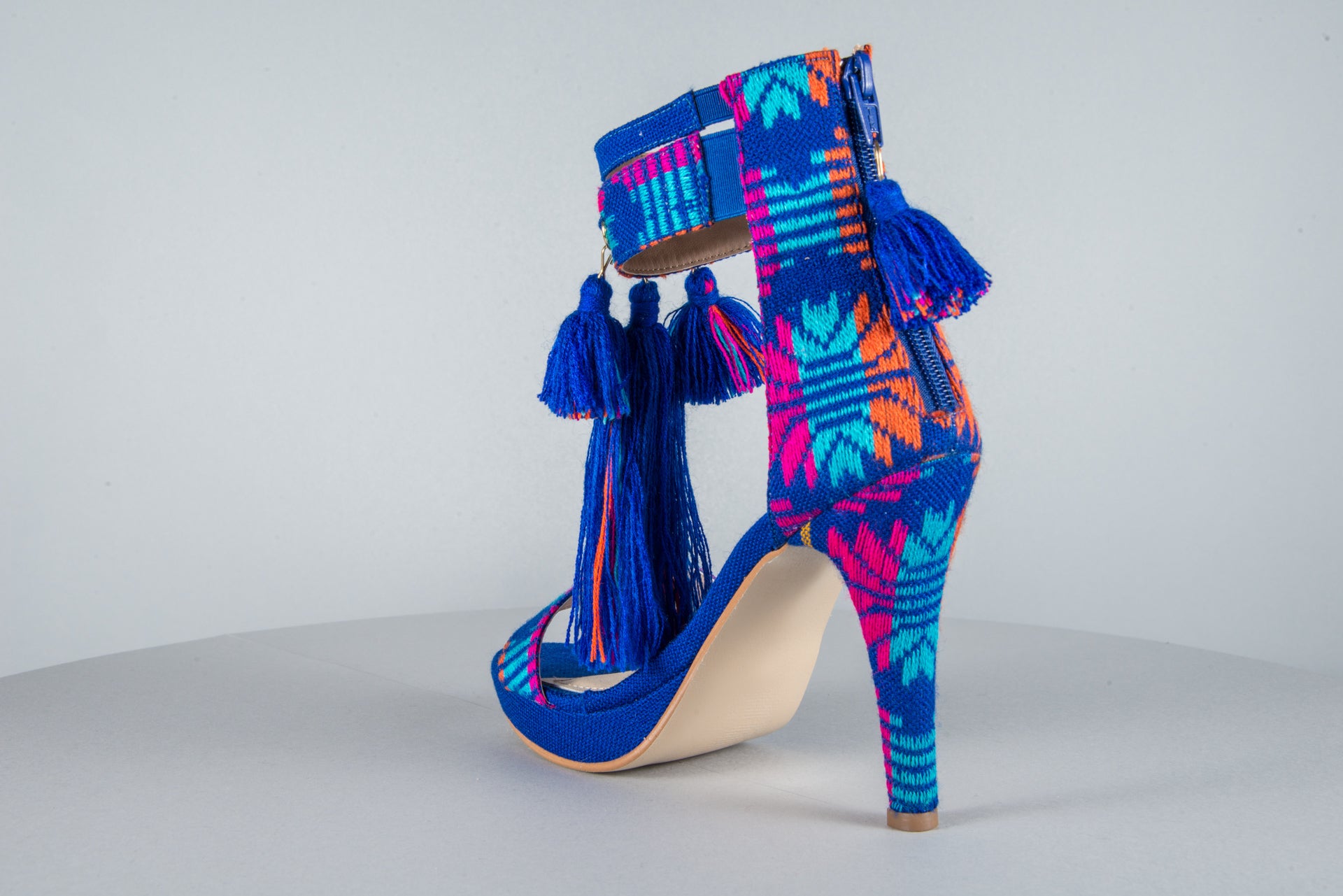 Mexican Heels with Platform Blue Embroidered 4